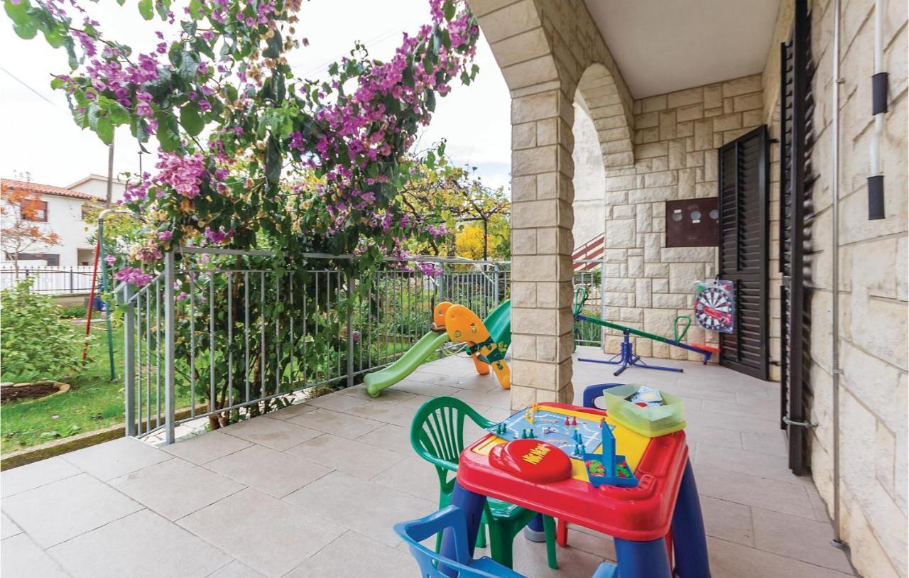 3 Bedroom Beautiful Apartment In Медулин Экстерьер фото