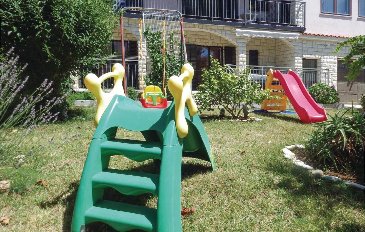 3 Bedroom Beautiful Apartment In Медулин Экстерьер фото